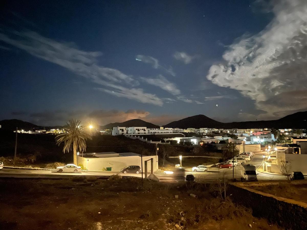Villa Vulcano Uga Buitenkant foto