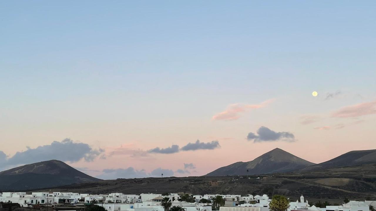 Villa Vulcano Uga Buitenkant foto